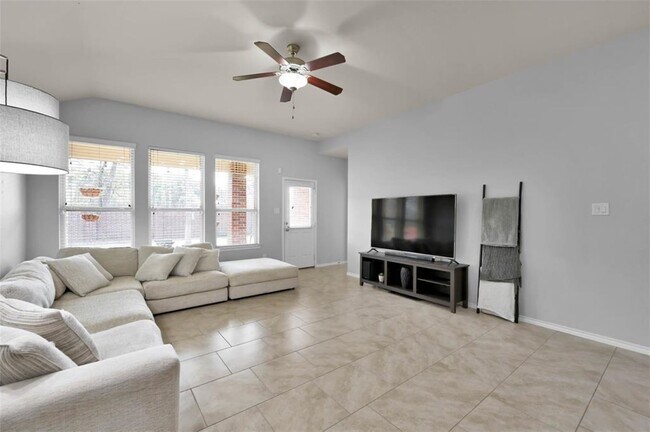 Building Photo - 14030 Wolftrap Ln