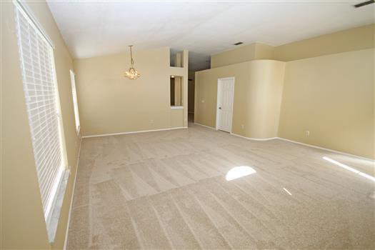 Building Photo - 1001 Black Willow Dr
