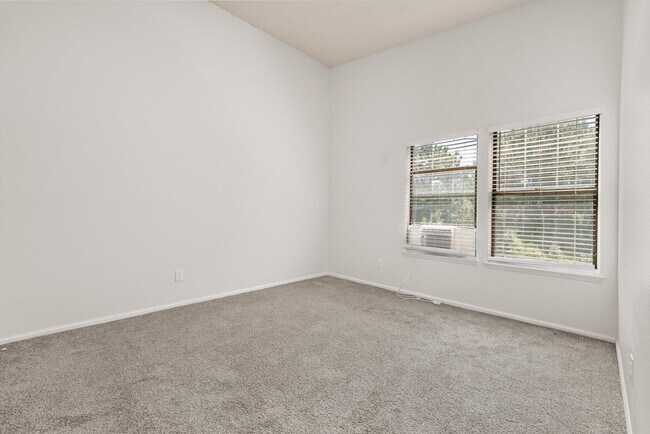 Building Photo - 16153 E Alaska Pl