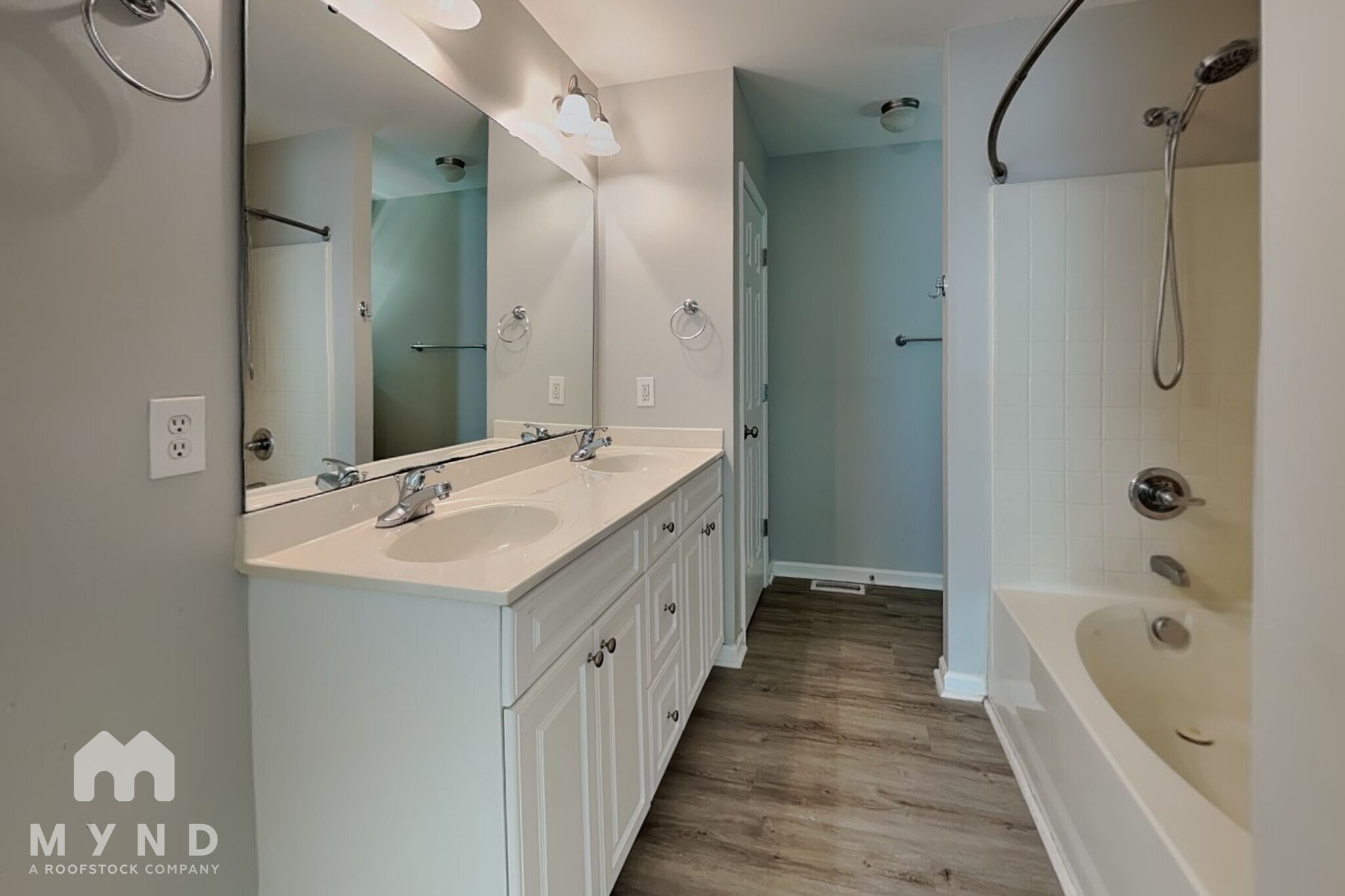 Building Photo - 50 Sapphire Ct