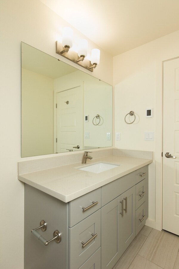 Building Photo - 2237 NW 59th-5