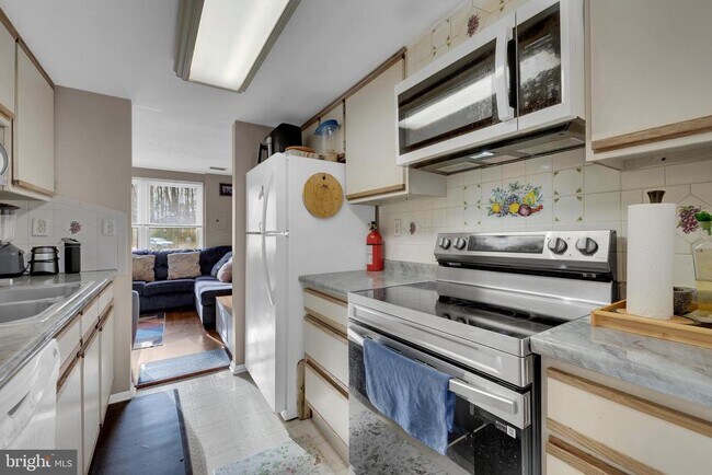 Building Photo - 89 Doe Ct