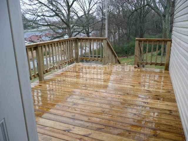 Building Photo - 414 Plum St