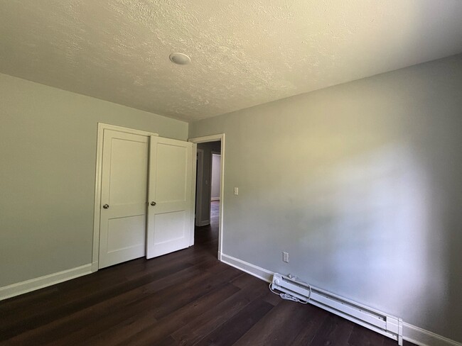 Building Photo - 1406 Briarcliff Dr
