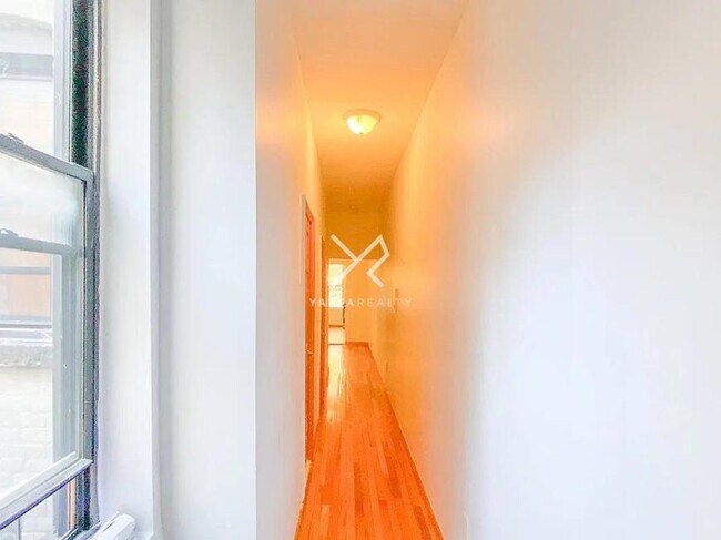 Building Photo - 1 bedroom in BROOKLYN NY 11216