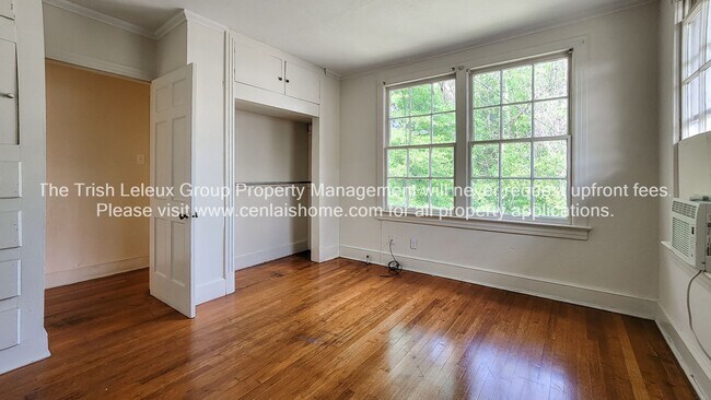 Building Photo - ** Large 1/1 ready now**