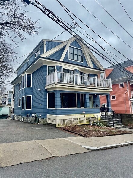 Primary Photo - 8 Robeson St