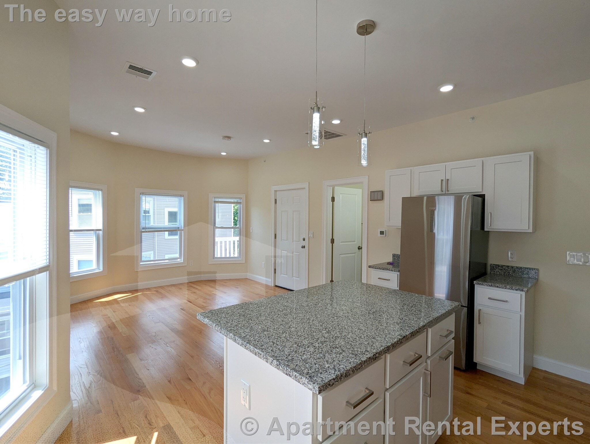 Building Photo - 2 Sacramento Pl