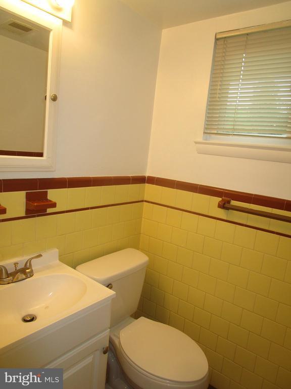 Building Photo - 5606 Devon Ct
