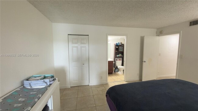 Building Photo - 7610 Westwood Dr