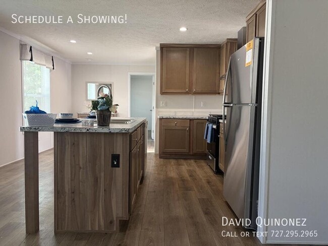 Building Photo - 106 Azalea Ave