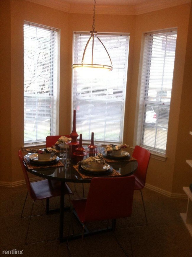 Primary Photo - 2525 Augusta Dr