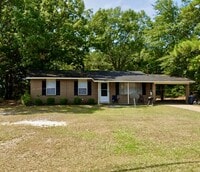 Building Photo - 5764 Luna Dr