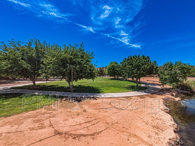 Building Photo - 2478 E Springs Dr