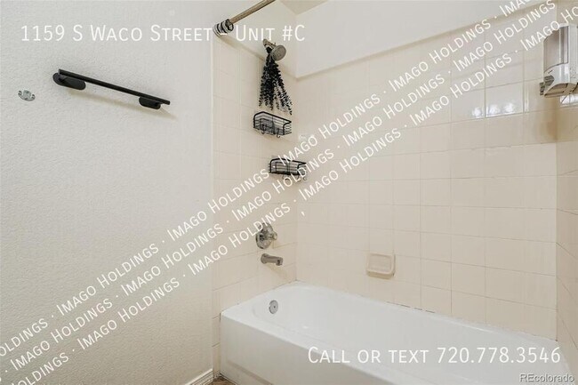 Building Photo - 1159 S Waco St