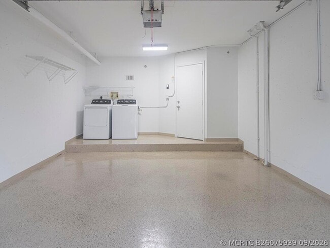 Building Photo - 100 Crestwood Ct N