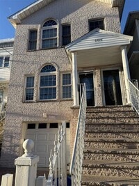 Building Photo - 167 Garfield Ave