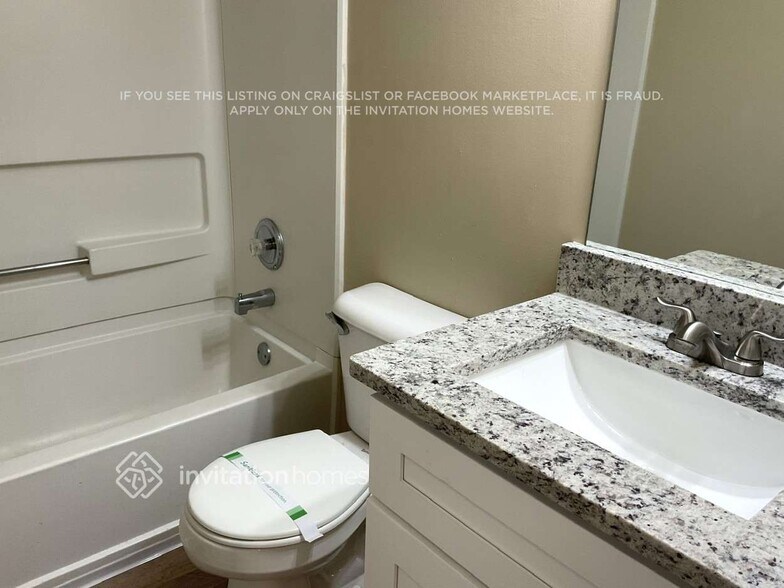 Building Photo - 4072 Olde Glen Cove
