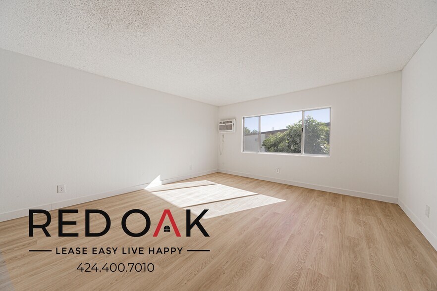 Building Photo - 8555 Independence Ave