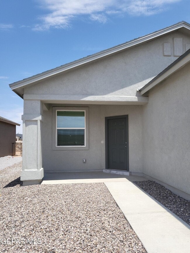 Building Photo - 15137 Ambition Ave