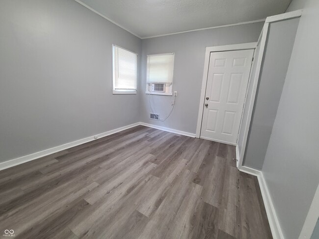 Building Photo - 972 N Belleview Pl