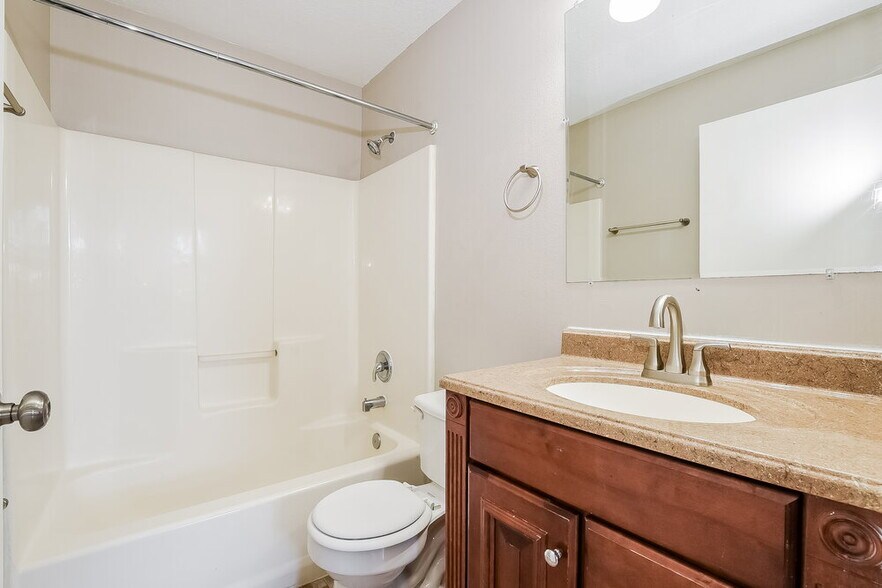 Building Photo - 1206 Sheeler Hills Dr