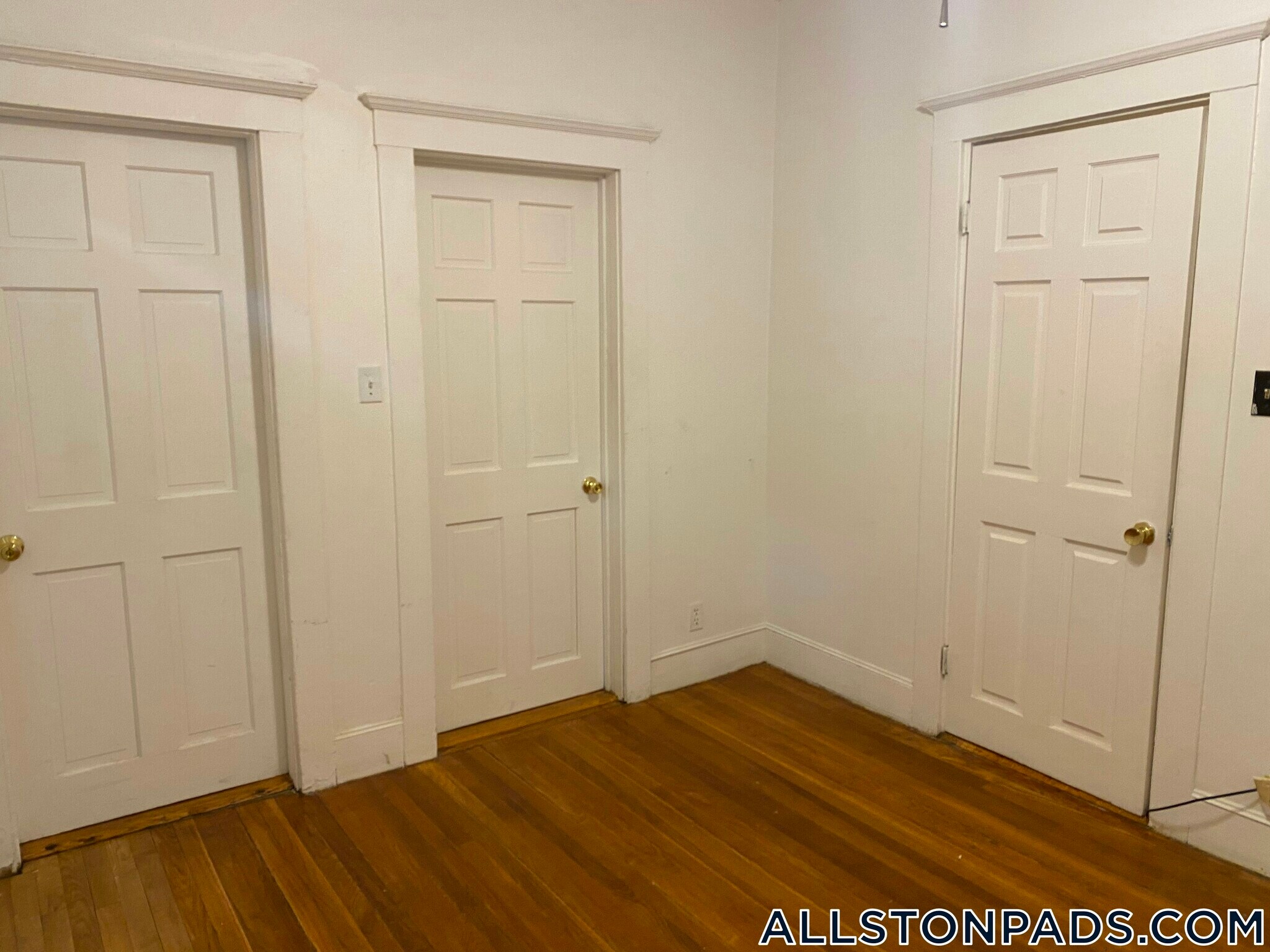 Building Photo - 15 Scottfield Rd