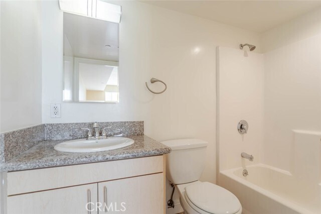 Building Photo - 1466 Tamarind Ave