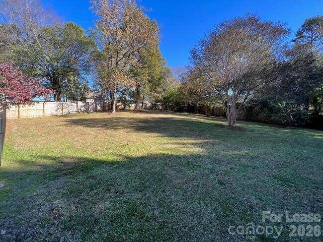 Building Photo - 20921 San Mateo Pl