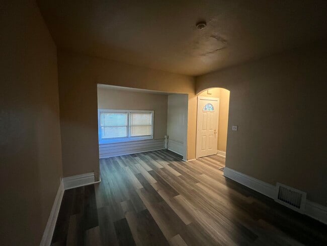 Building Photo - 2555 16th St