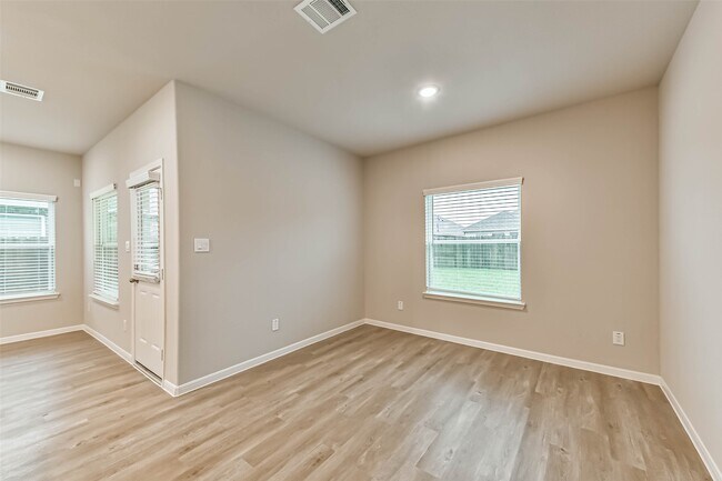 Building Photo - 2127 Port Jackson Dr