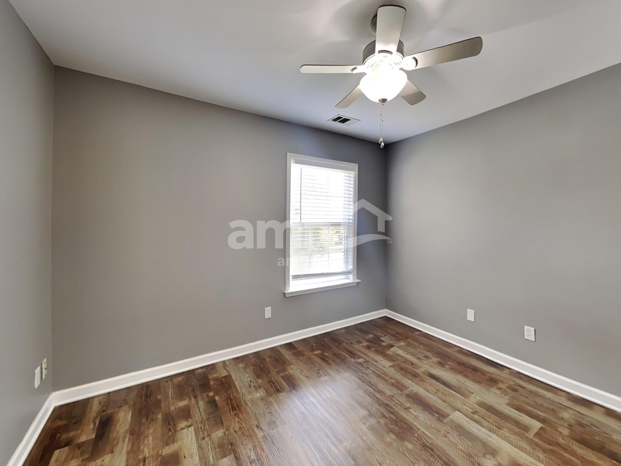 Building Photo - 2412 Newberry Ln