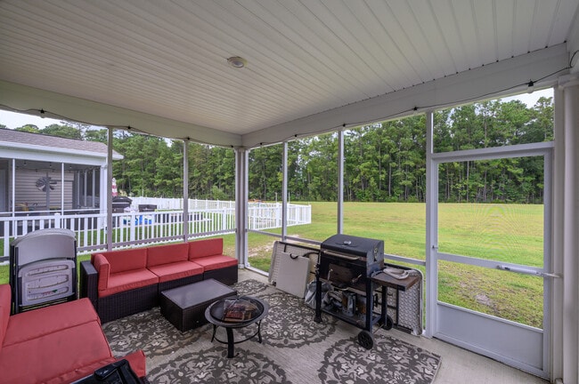 Building Photo - 837 Harrison Mill St