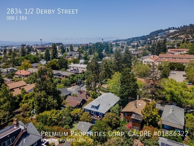 Building Photo - 2834 1/2 Derby Street-