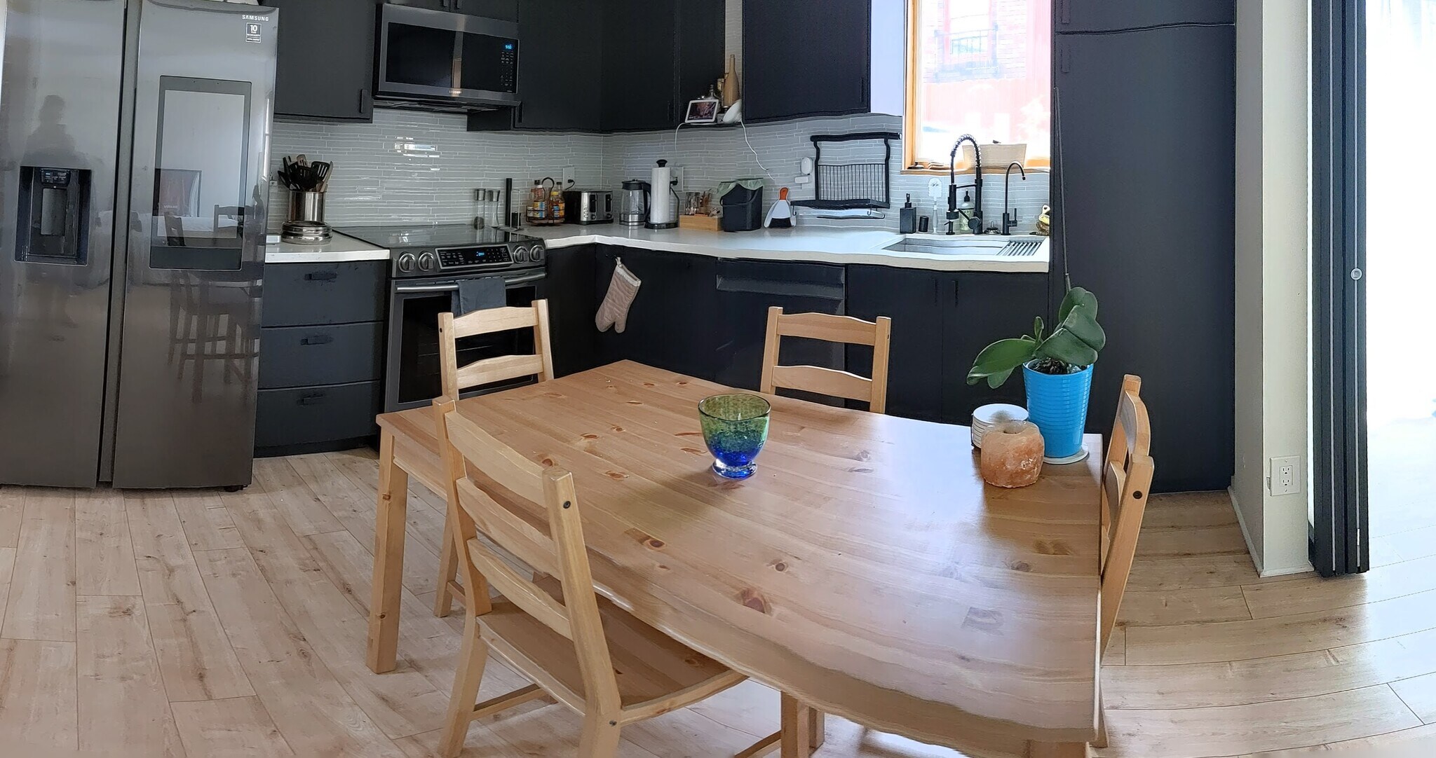 Building Photo - 820 46th St