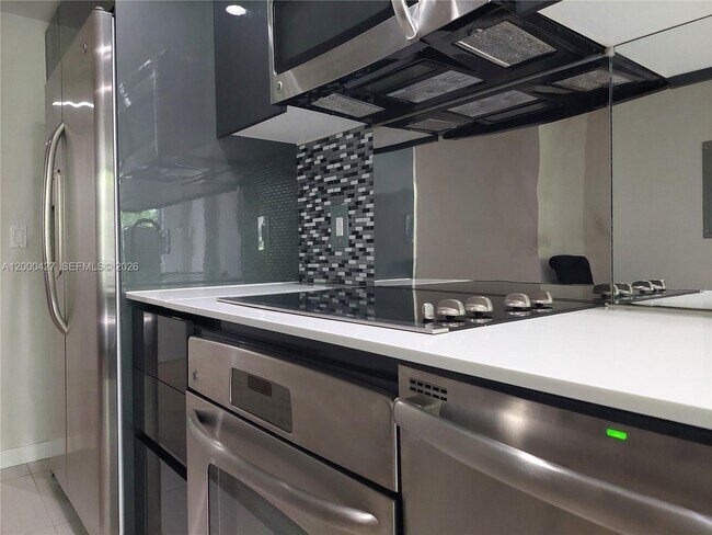 Building Photo - 31 SE 6th St