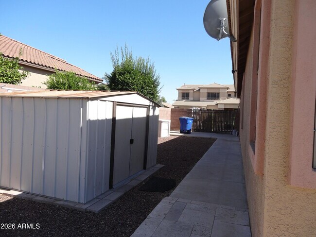 Building Photo - 1350 E Indigo Dr