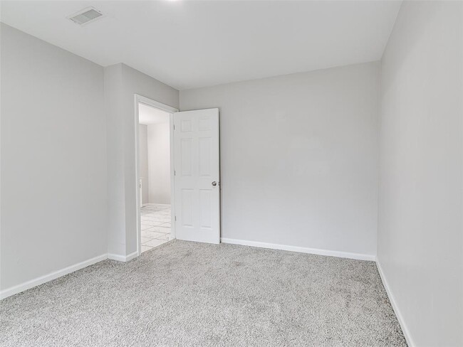Building Photo - 1429 Casady Ln