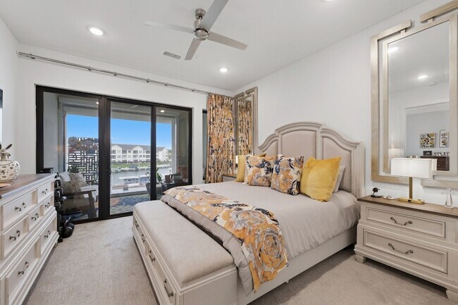 Building Photo - 15260 TX-105