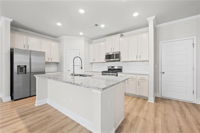 Building Photo - 3006 Chene Pl