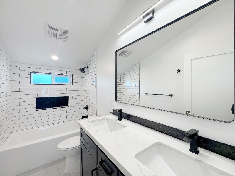 Building Photo - 4461 Farquhar Ave