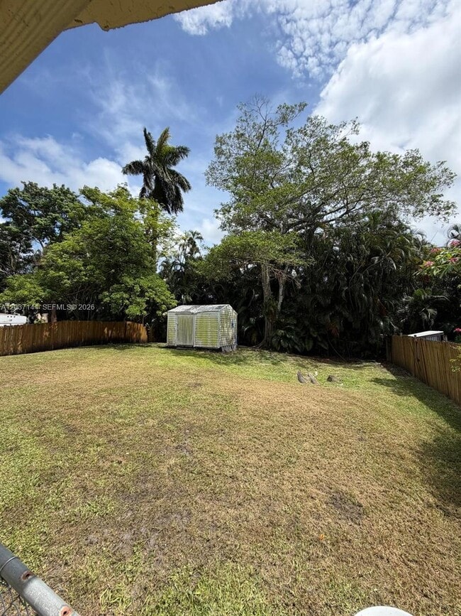 Building Photo - 6560 SW 49th St