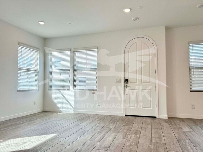 Building Photo - 4077 S Sabrina Dr