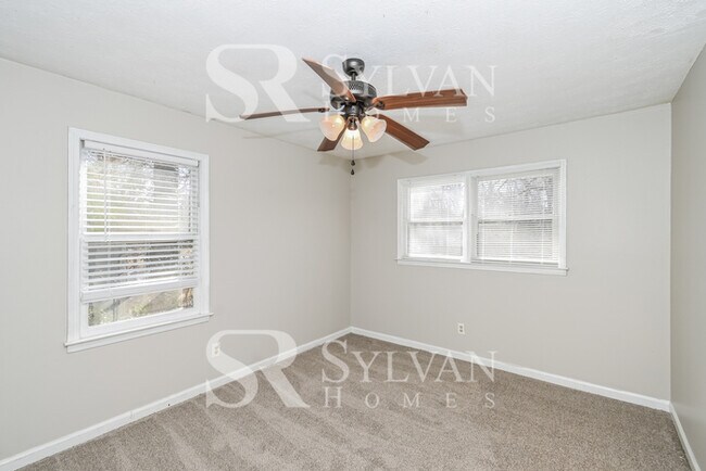 Building Photo - Discover Comfort and Convenience