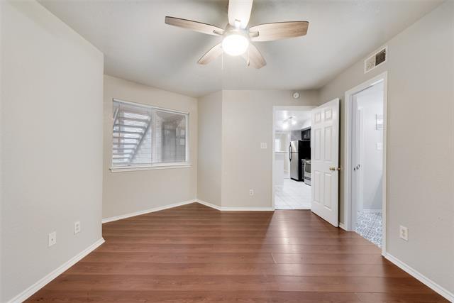 Building Photo - 2307 Balsam Dr