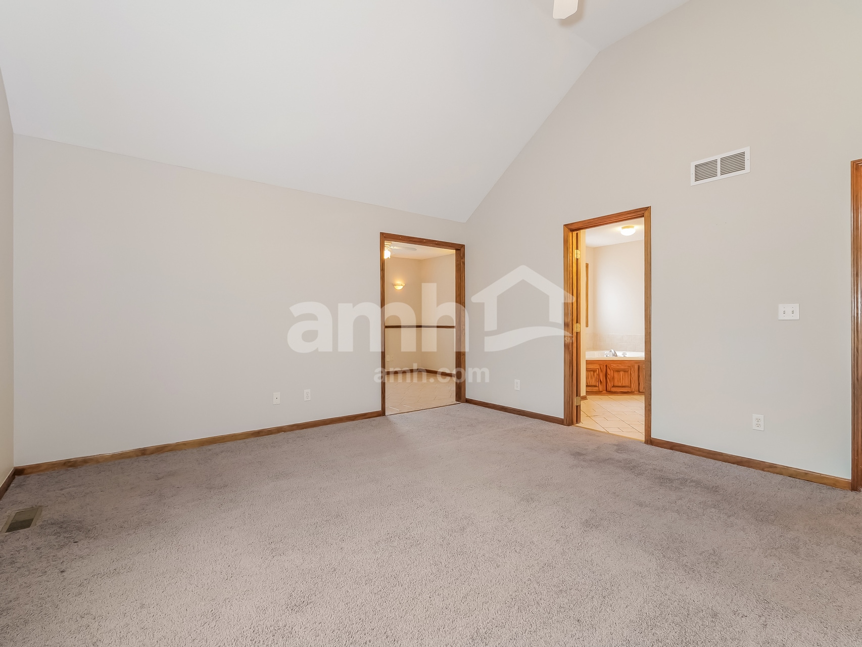 Building Photo - 3904 SW Brian Ln