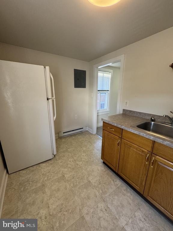 Building Photo - 412 Goldsborough St