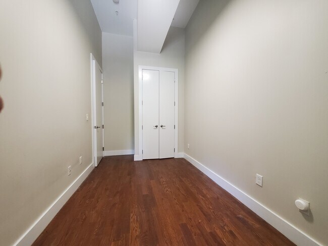 Unit 102 - 409 Ocean Ave