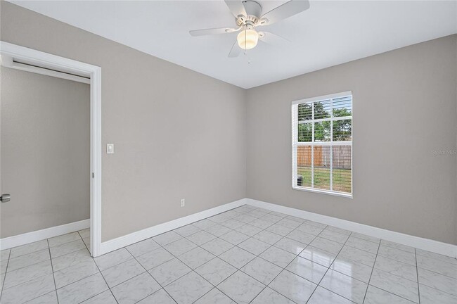 Building Photo - 4945 36th Ave N