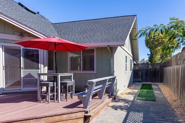 Building Photo - 1424 Dandelion Way